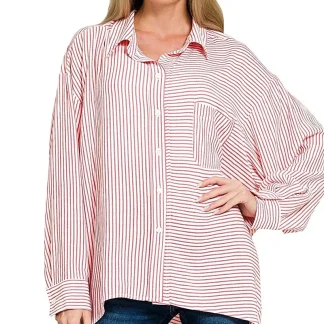 Camisa listrada elegante em tecido plano - Design clássico com botões, versátil para qualquer ocasião.