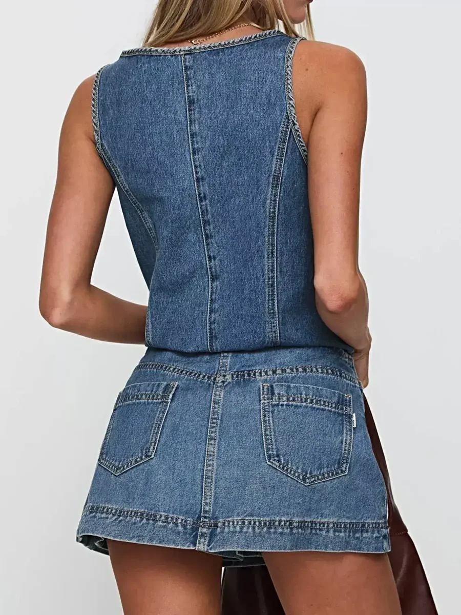 Look casual de verão: conjunto de regata e saia jeans com amarração frontal para um estilo descomplicado. - Image 4