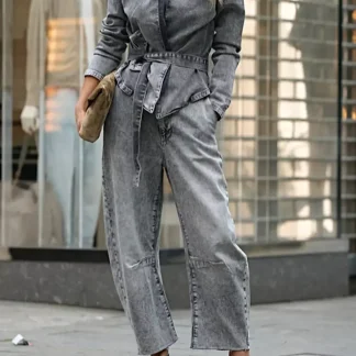 Conjunto elegante com blusa de manga comprida e calça jeans de pernas largas - Conjunto jeans lavado com botões para um estilo descomplicado