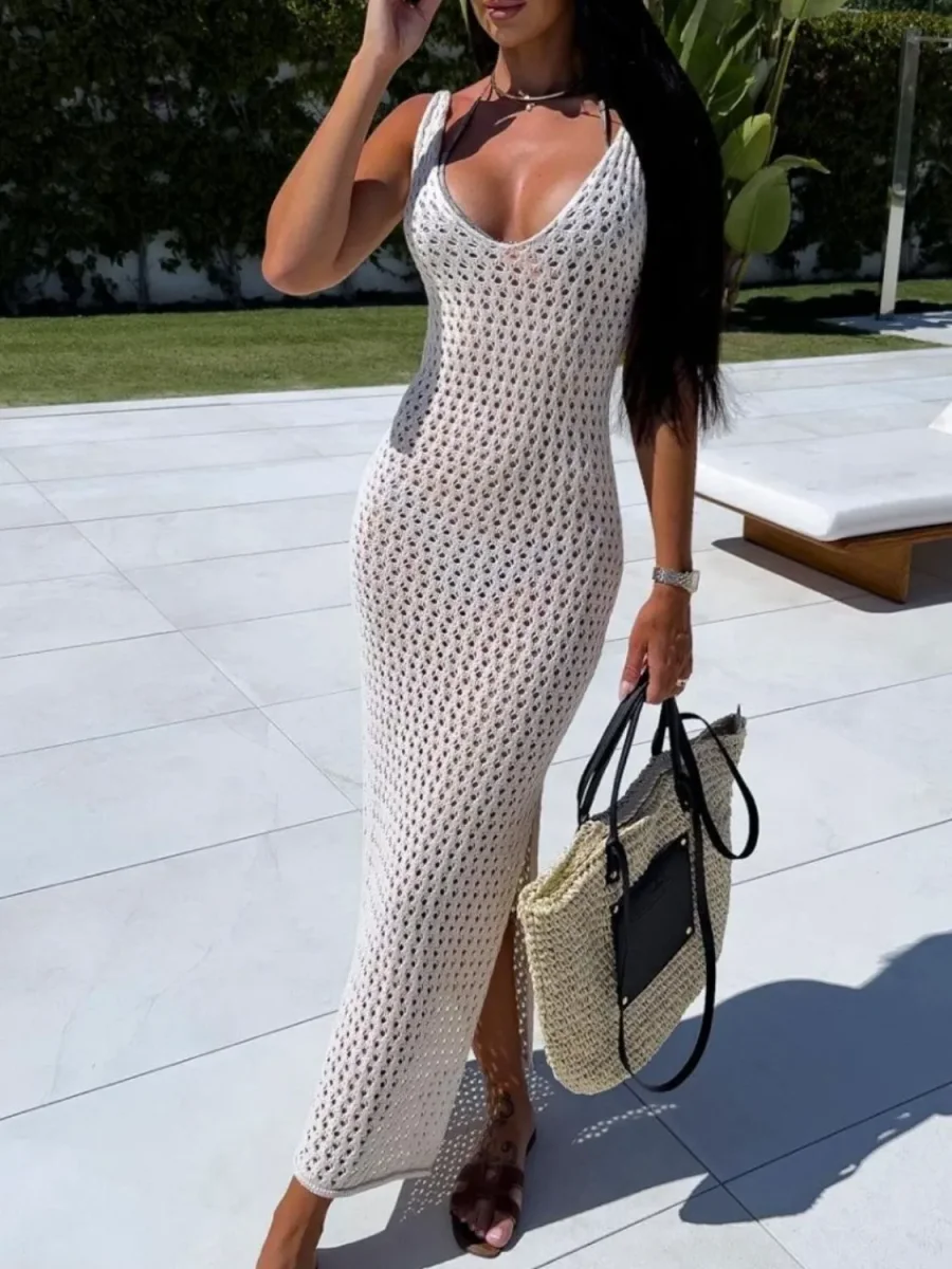 Vestido longo suéter com fenda vazada