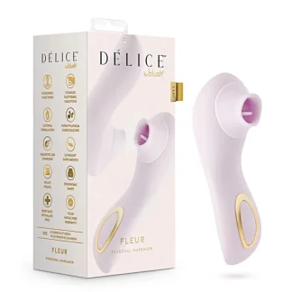 Delice™ By Blush® Fleur Estimulador Clitoriano Portátil. Sucção com Vibração na Língua. Cor: Roxo Suave. Preço regular: $85
