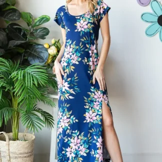 Vestido Heimish Full Size Floral Manga Curta Fenda