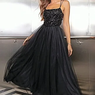 Vestido de festa elegante com amarração nas costas - Design em tule sem costas, opaco, levemente elástico, forrado.