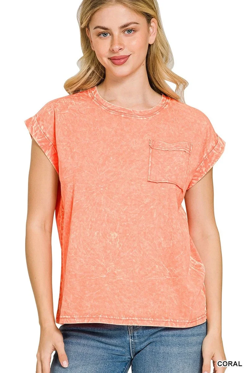 Camiseta casual com bolso - Camiseta vintage de gola redonda com punhos dobrados e modelagem relaxada.